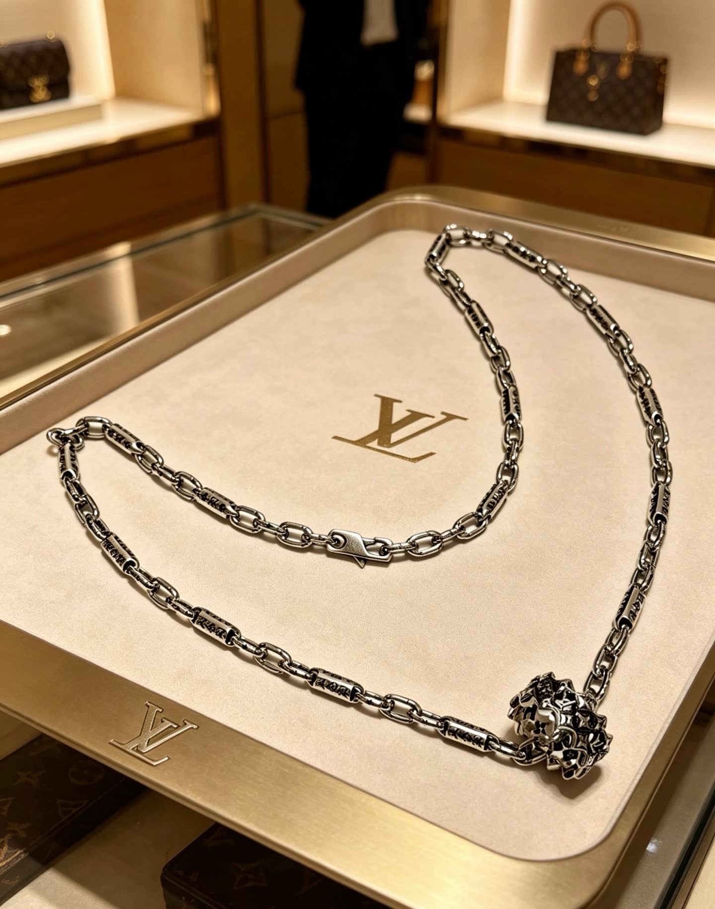 Louis Vuitton Silver Chain Necklace with Flower Clasp